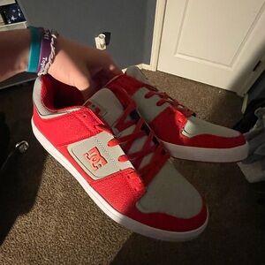 brand new with laces dcs
never worn but no box
